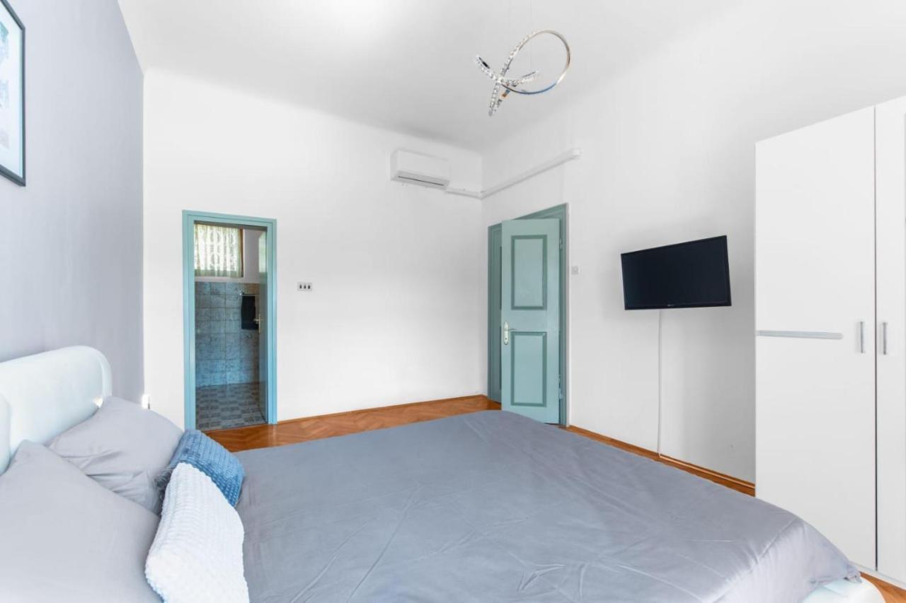 Apartmani Ella Rabac Exterior foto
